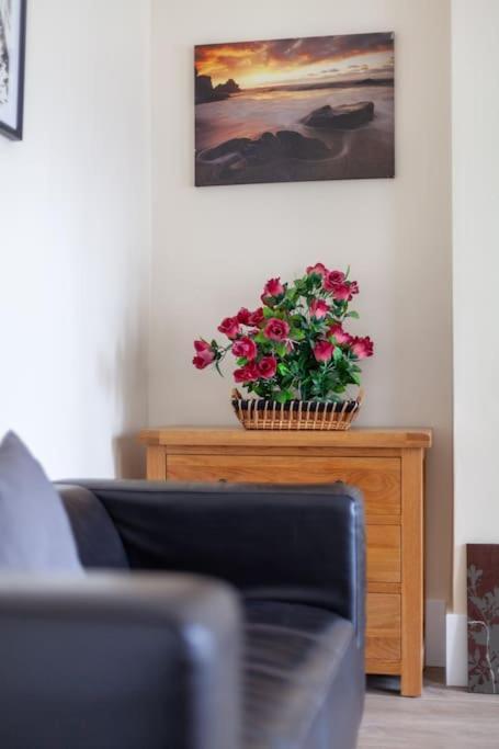Spacious & Central 3-Bed Flat By Popular Waterloo! London Exteriör bild