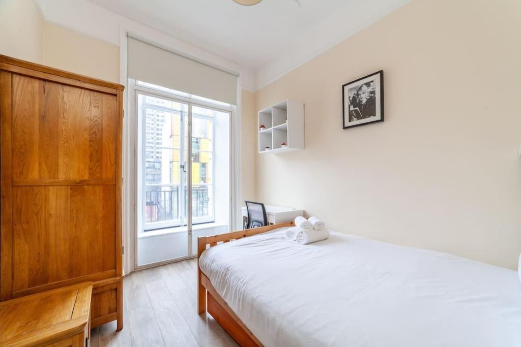 Spacious & Central 3-Bed Flat By Popular Waterloo! London Exteriör bild